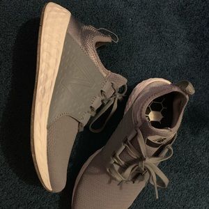 Women’s New Balance Tennis Shoes